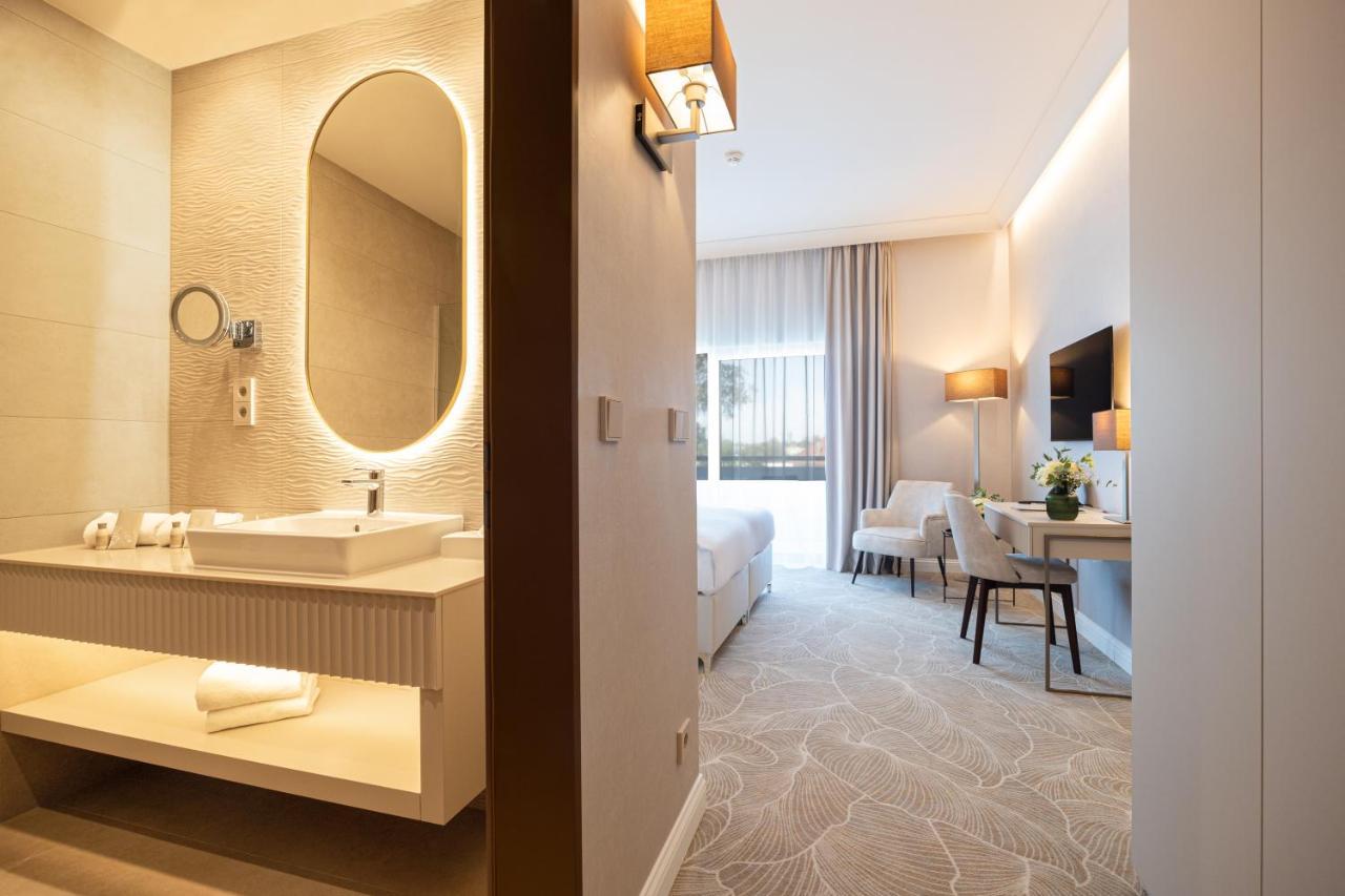 Hotel Gerardus Сегед Екстер'єр фото