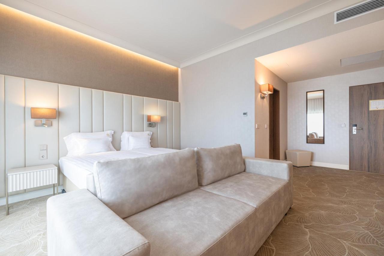 Hotel Gerardus Сегед Екстер'єр фото